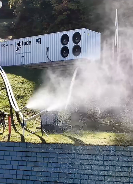 Latitude 90 L-Series machine and its 3 snow cannons blowing snow